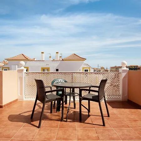 Beautiful 3 Bed Apartment